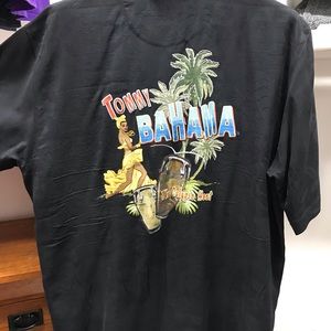 Men’s Hawaiian shirt with embroidery